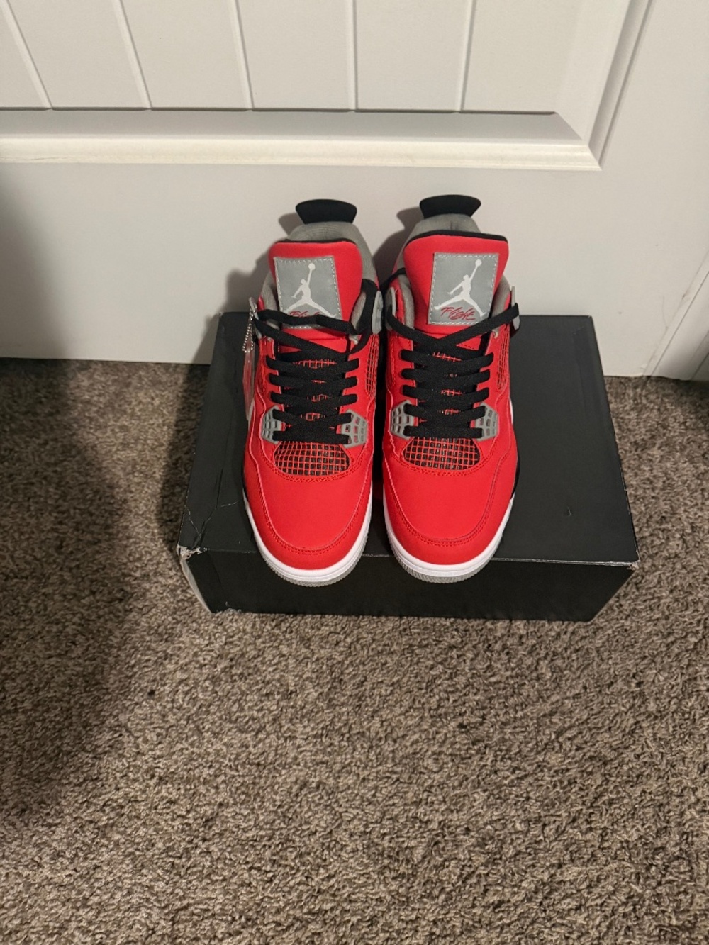 Toro Bravo Jordan 4’s